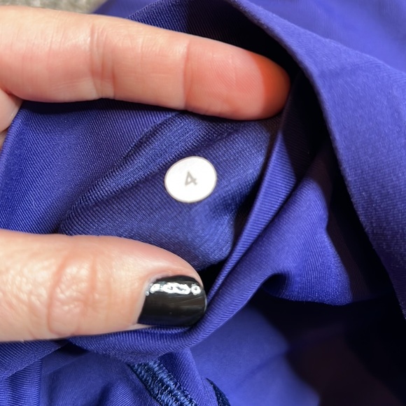 Lululemon Fast As Light Crop Leggings with Mesh Details in Emperor Blue - size 4 - Picture 12 of 14